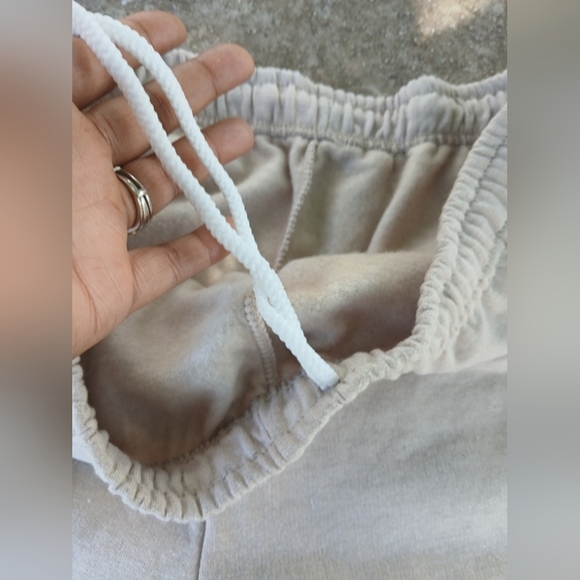 Fruit Of The Loom Cream Color Men Swetpants. Size Large - Picture 3 of 5